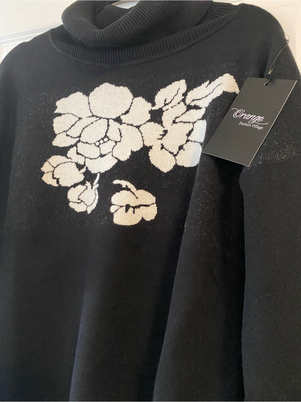 Black Floral Turtleneck Sweater - NWT from the shopping channel size XL now 10.0